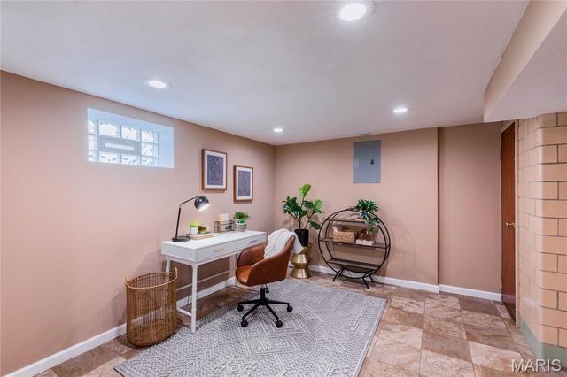 5538 Mardel Avenue, St Louis, MO 63109