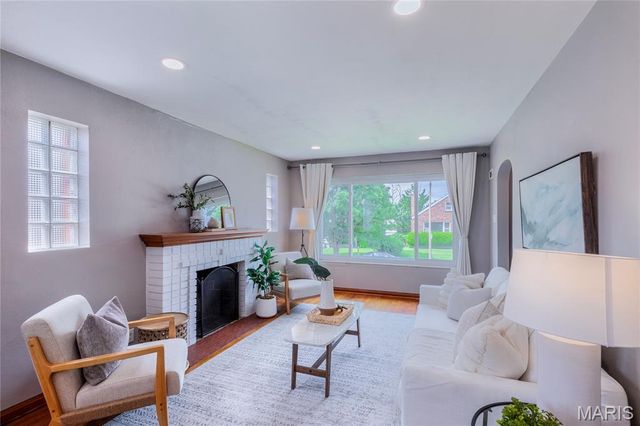 5538 Mardel Avenue, St Louis, MO 63109