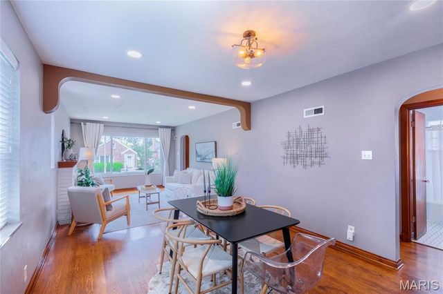 5538 Mardel Avenue, St Louis, MO 63109