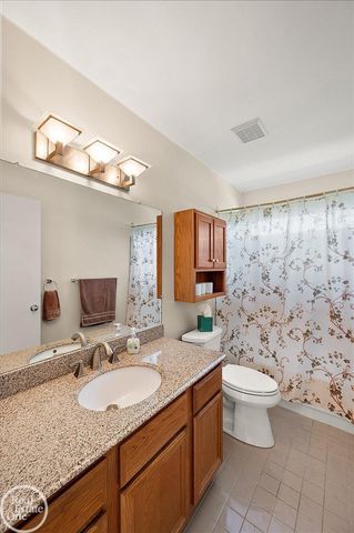 34384 Manor Run Circle, Sterling Heights, MI 48312
