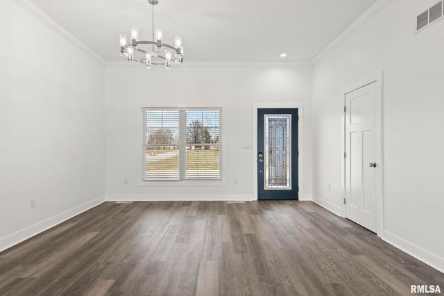 72 Moonlight Court, Chatham, IL 62629