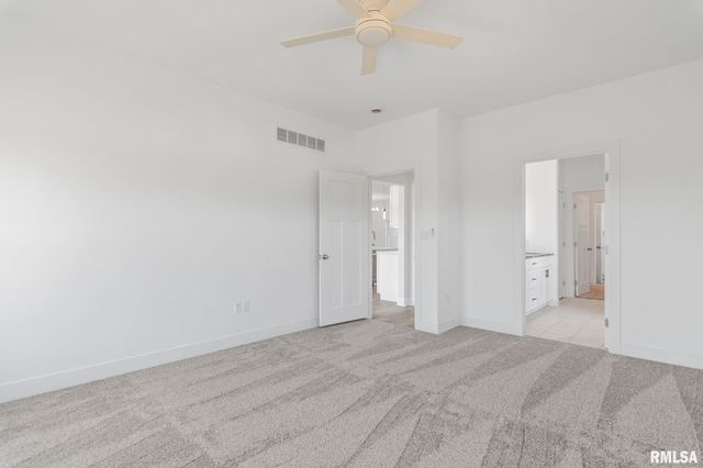 72 Moonlight Court, Chatham, IL 62629