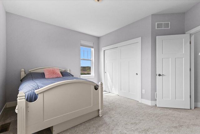 W158N6711 Tamarack TRAIL, Menomonee Falls, WI 53051