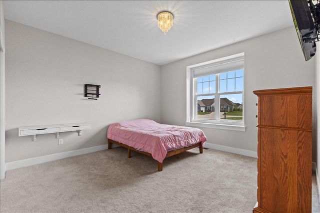 W158N6711 Tamarack TRAIL, Menomonee Falls, WI 53051