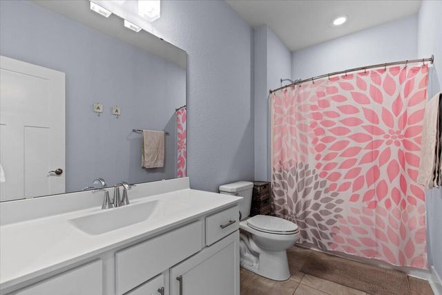 W158N6711 Tamarack TRAIL, Menomonee Falls, WI 53051