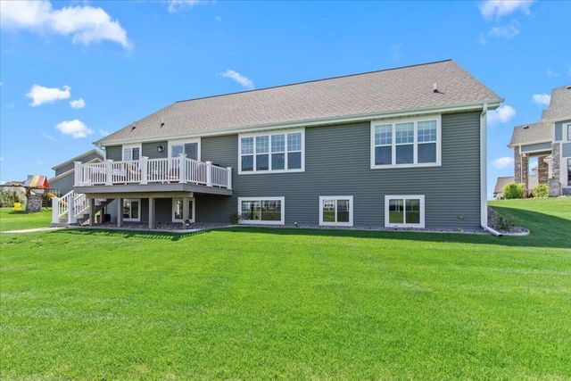 W158N6711 Tamarack TRAIL, Menomonee Falls, WI 53051