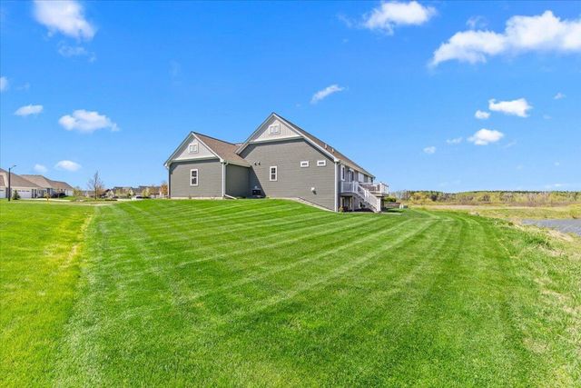 W158N6711 Tamarack TRAIL, Menomonee Falls, WI 53051