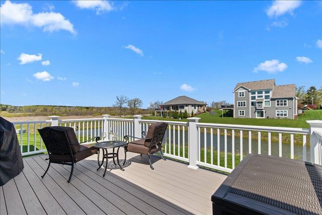 W158N6711 Tamarack TRAIL, Menomonee Falls, WI 53051