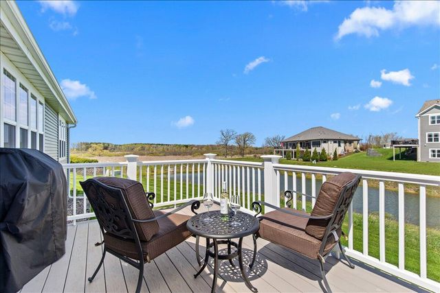 W158N6711 Tamarack TRAIL, Menomonee Falls, WI 53051