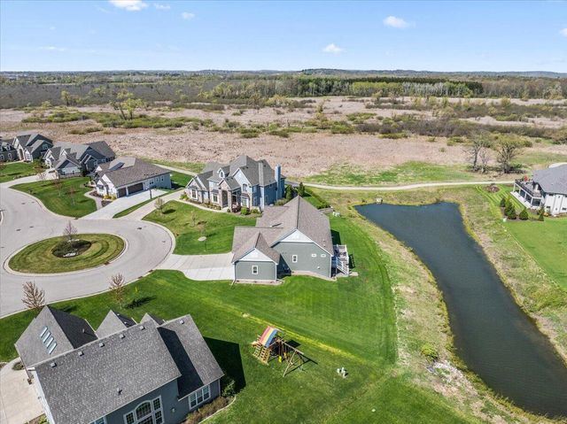 W158N6711 Tamarack TRAIL, Menomonee Falls, WI 53051