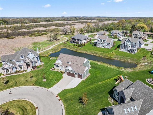 W158N6711 Tamarack TRAIL, Menomonee Falls, WI 53051