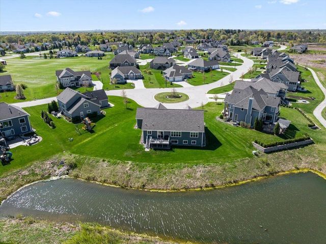 W158N6711 Tamarack TRAIL, Menomonee Falls, WI 53051