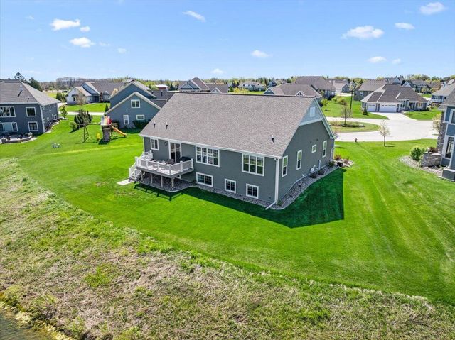 W158N6711 Tamarack TRAIL, Menomonee Falls, WI 53051
