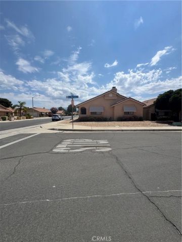 844 La Morena, Hemet, CA 92545