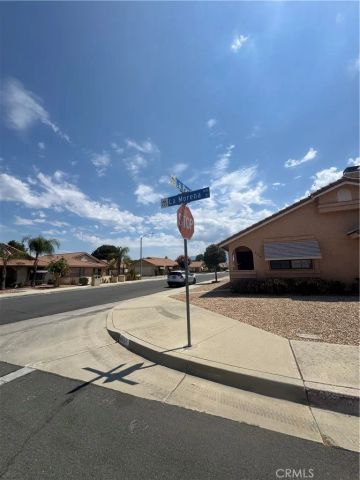 844 La Morena, Hemet, CA 92545