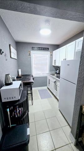 905 E Fayle Street, Baytown, TX 77520