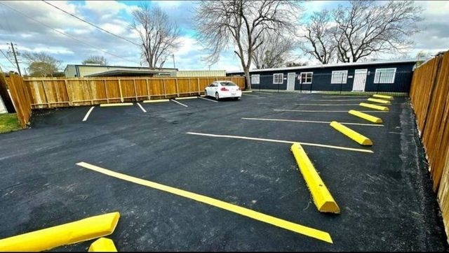 905 E Fayle Street, Baytown, TX 77520