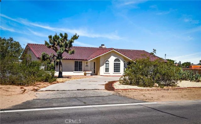10658 9th Avenue, Hesperia, CA 92345