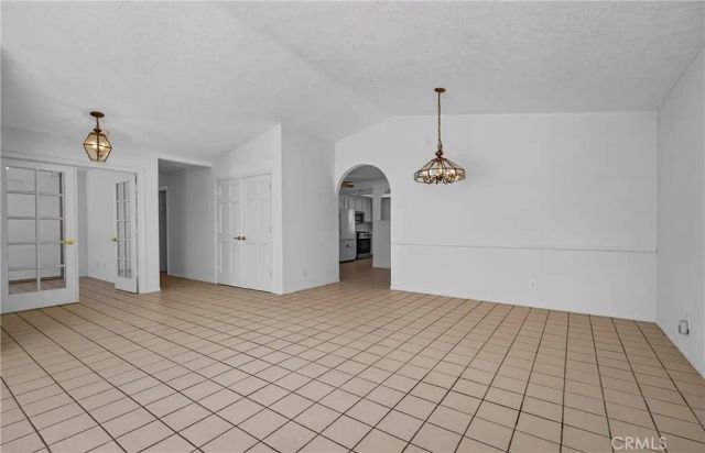 10658 9th Avenue, Hesperia, CA 92345