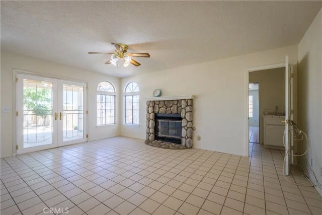 10658 9th Avenue, Hesperia, CA 92345