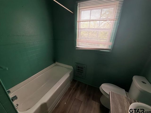 511 Woodlawn, Henderson, TX 75652