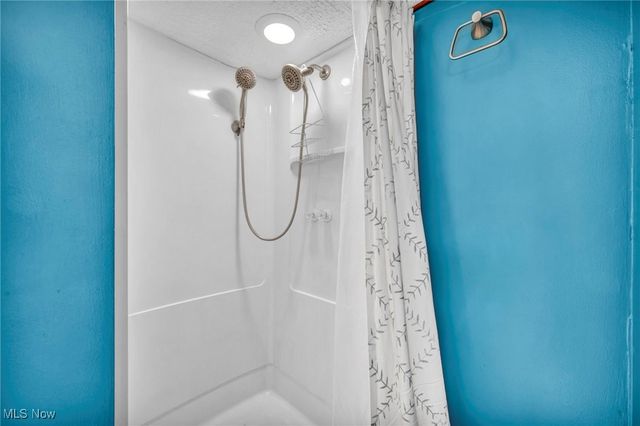 3285 Stoney Ridge Road, Avon, OH 44011