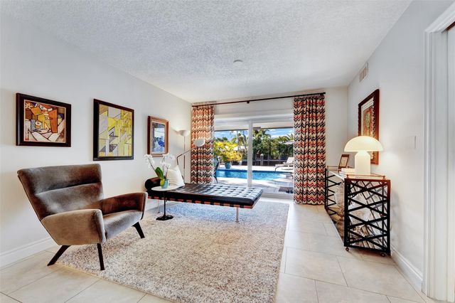 2116 NE 25th Street, Wilton Manors, FL 33305