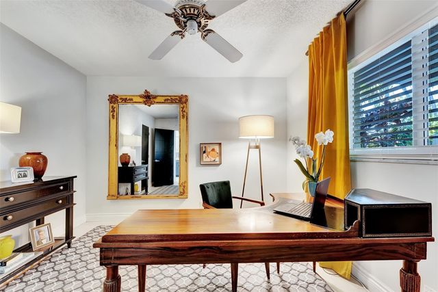 2116 NE 25th Street, Wilton Manors, FL 33305