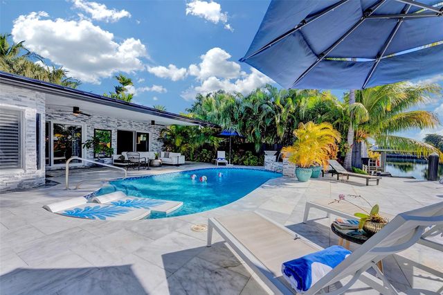 2116 NE 25th Street, Wilton Manors, FL 33305