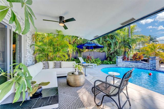 2116 NE 25th Street, Wilton Manors, FL 33305