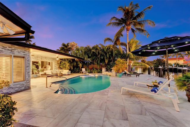 2116 NE 25th Street, Wilton Manors, FL 33305