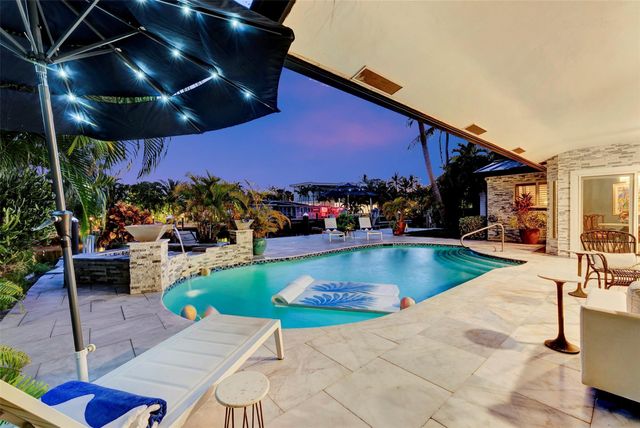 2116 NE 25th Street, Wilton Manors, FL 33305