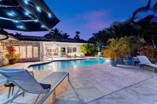 2116 NE 25th Street, Wilton Manors, FL 33305