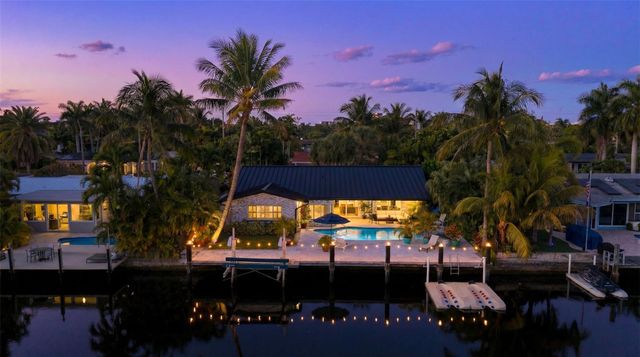 2116 NE 25th Street, Wilton Manors, FL 33305