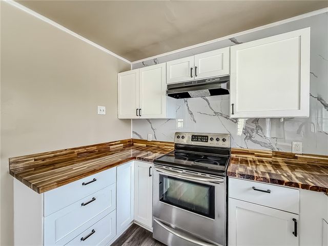 3437 Austin St, Corpus Christi, TX 78411