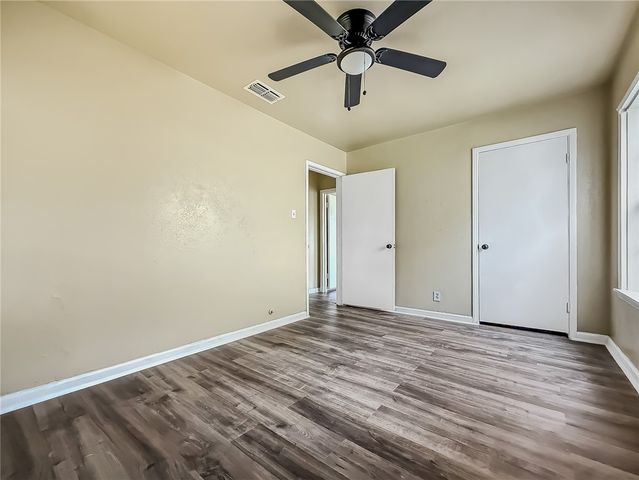 3437 Austin St, Corpus Christi, TX 78411