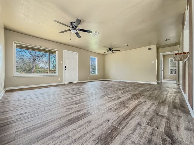 3437 Austin St, Corpus Christi, TX 78411