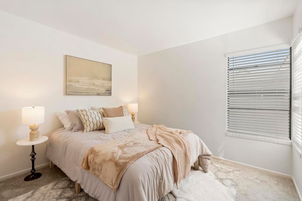 Image 10 of property listing at 231 22nd Street, Del Mar, CA 92014