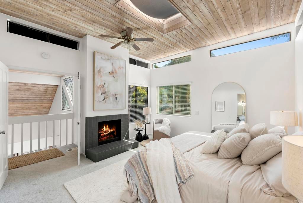 Image 7 of property listing at 231 22nd Street, Del Mar, CA 92014