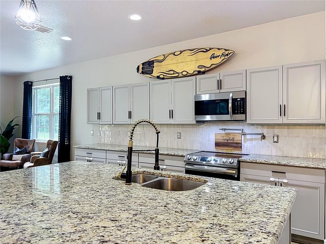 34814 WILLIAM LANE, Eustis, FL 32736