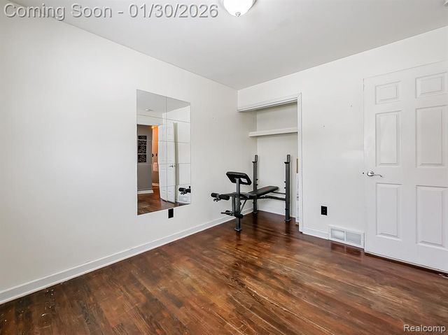 3877 Niagara Street, Wayne, MI 48184