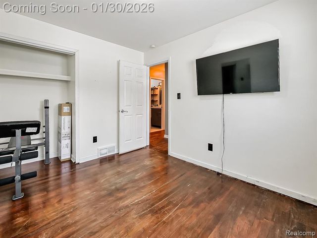 3877 Niagara Street, Wayne, MI 48184