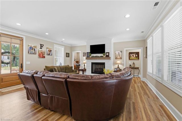 207 Wynnfall Drive, Lexington, NC 27295