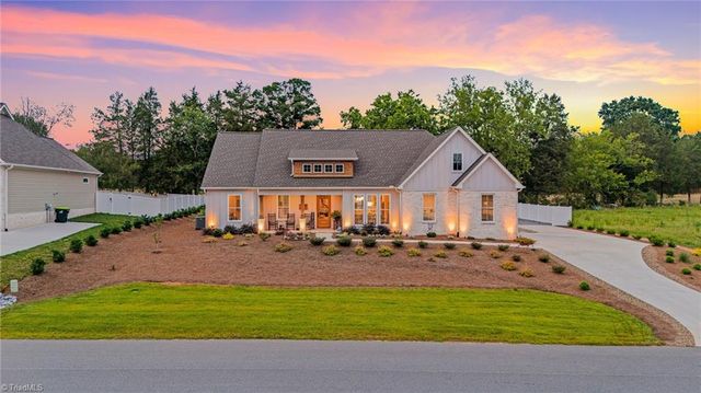 207 Wynnfall Drive, Lexington, NC 27295