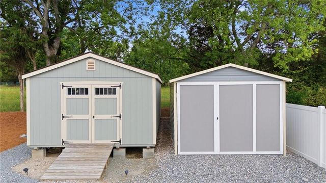 207 Wynnfall Drive, Lexington, NC 27295