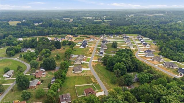 207 Wynnfall Drive, Lexington, NC 27295
