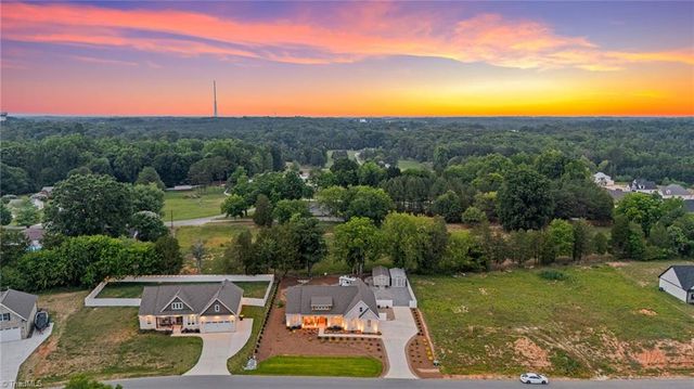 207 Wynnfall Drive, Lexington, NC 27295