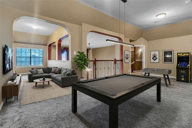 210 Rose Garden Way, Red Oak, TX 75154