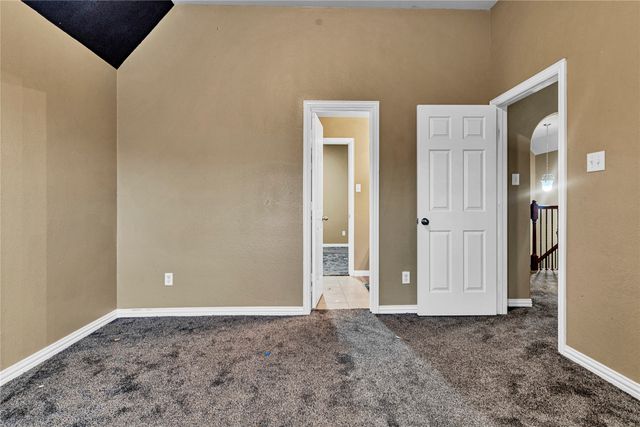 210 Rose Garden Way, Red Oak, TX 75154