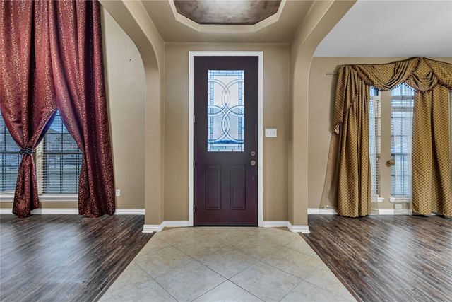 210 Rose Garden Way, Red Oak, TX 75154